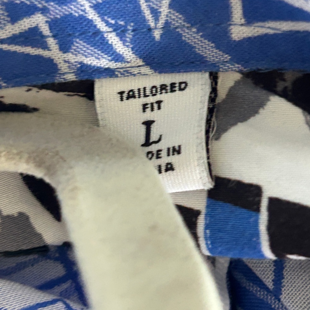 Robert Graham Blue and White Abstract Men's Shirt large - Picture 9 of 10